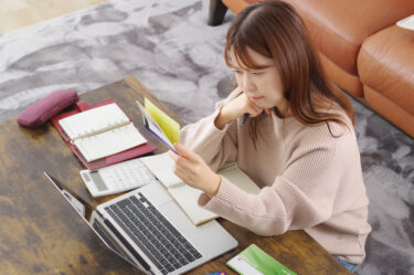 生活保護を受ける人が持てないものは？スマホは持っても大丈夫！？！