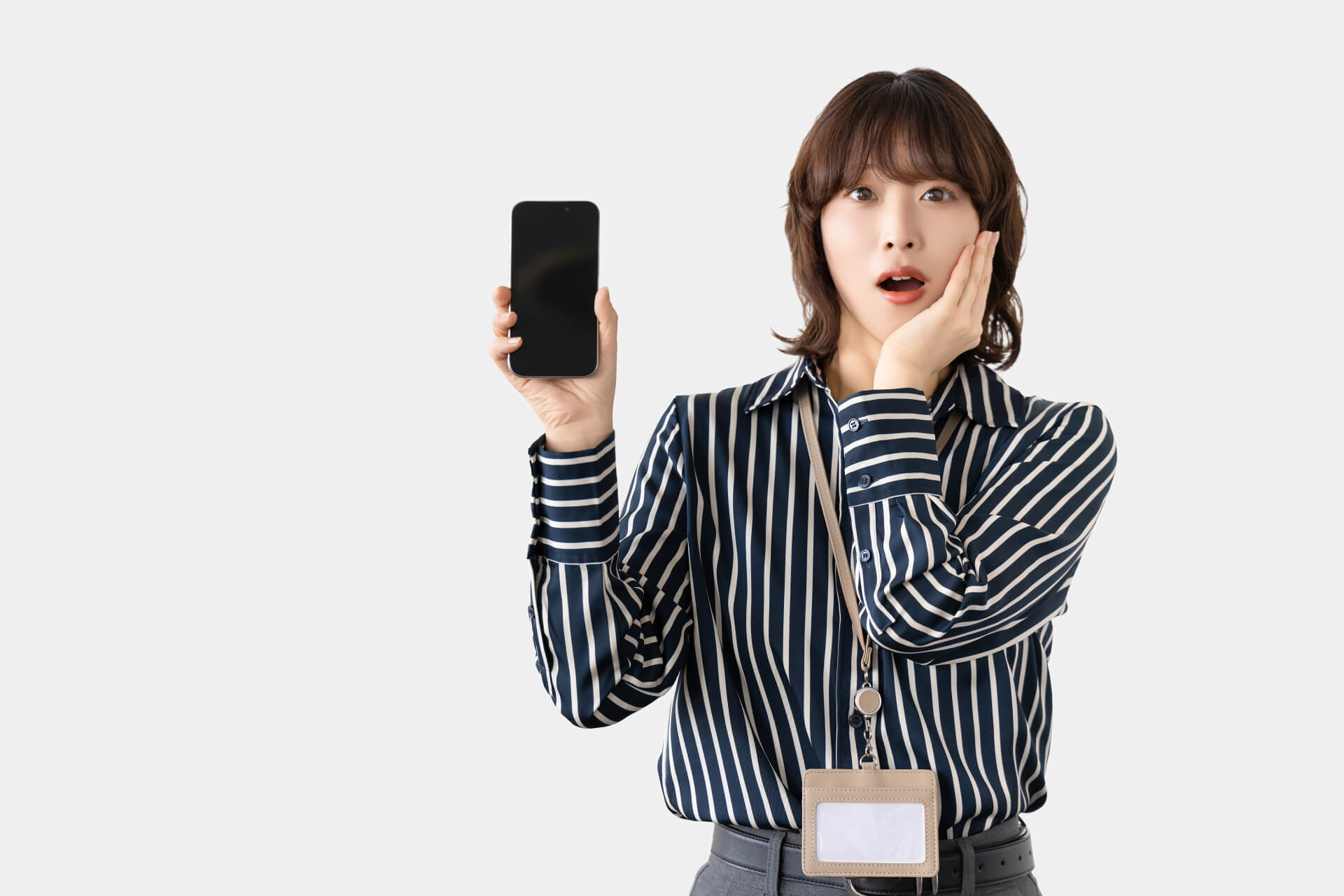 女性　スマホ